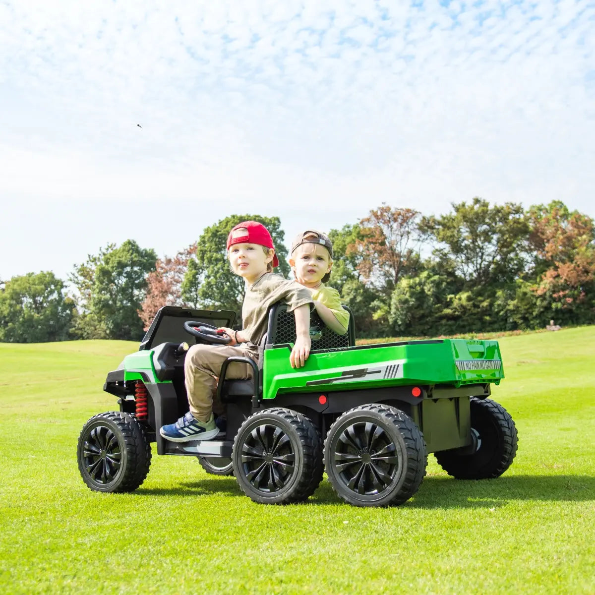  Freddo 24V 6 Wheeler Freddo Tractor Trailer 2 Seater Ride-on With Dump Cart and Parental Remote - Green - Bonton