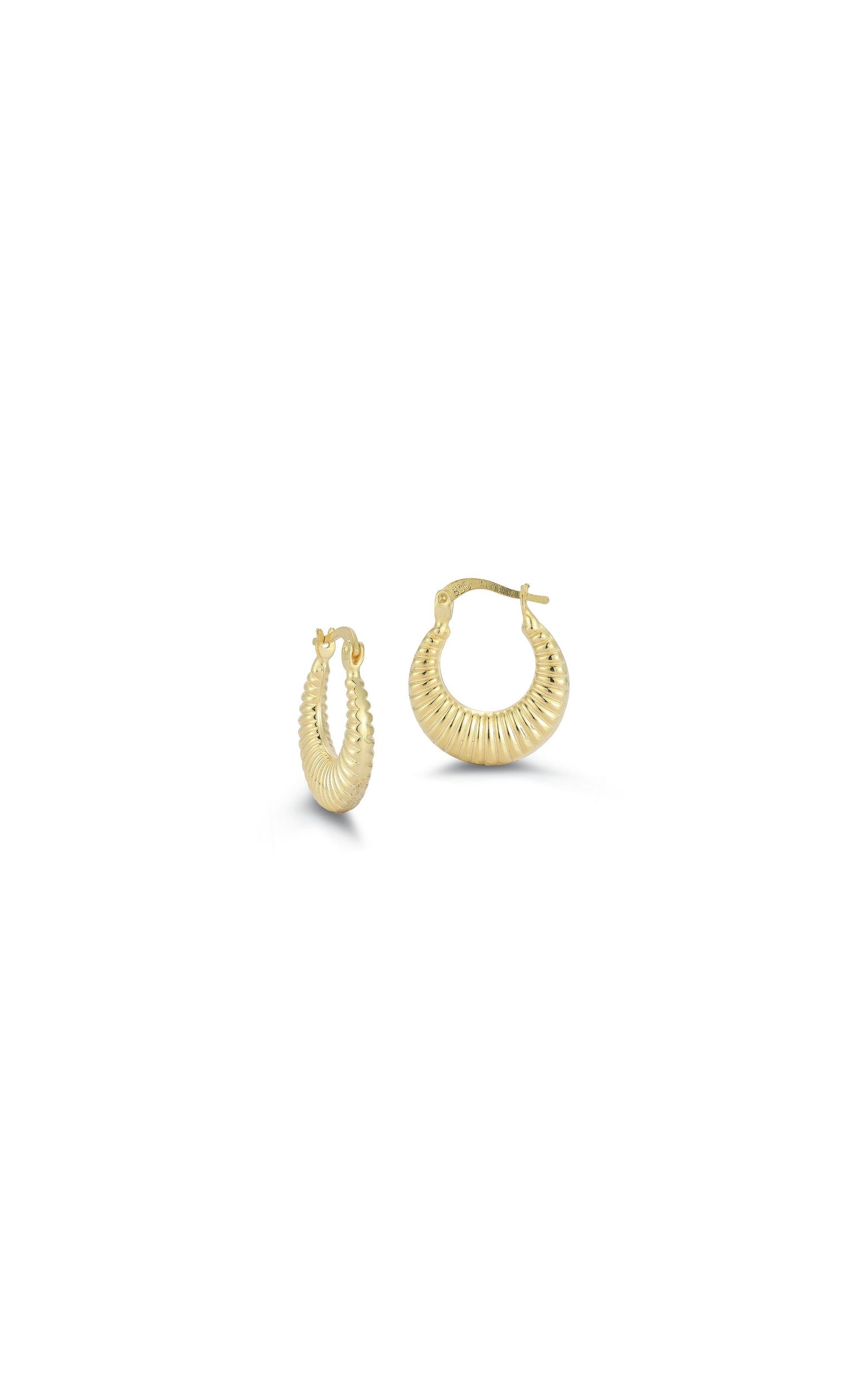  Relativity Ribbed Hoop Earrings 1 - Gold - Bonton