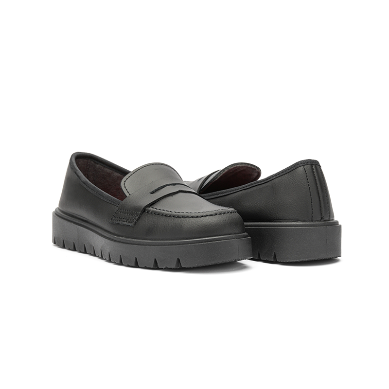  Childrenchic School Treated Leather Loafers in Black - Black - Bonton