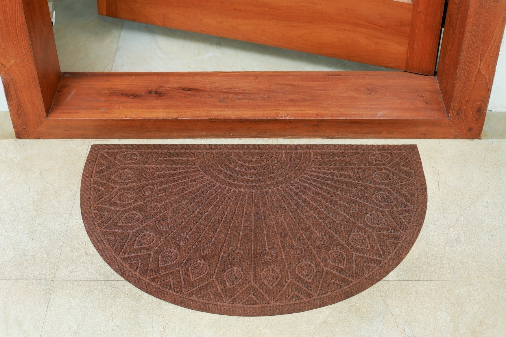  Imports Decor Crown Doormat - N/A - Bonton