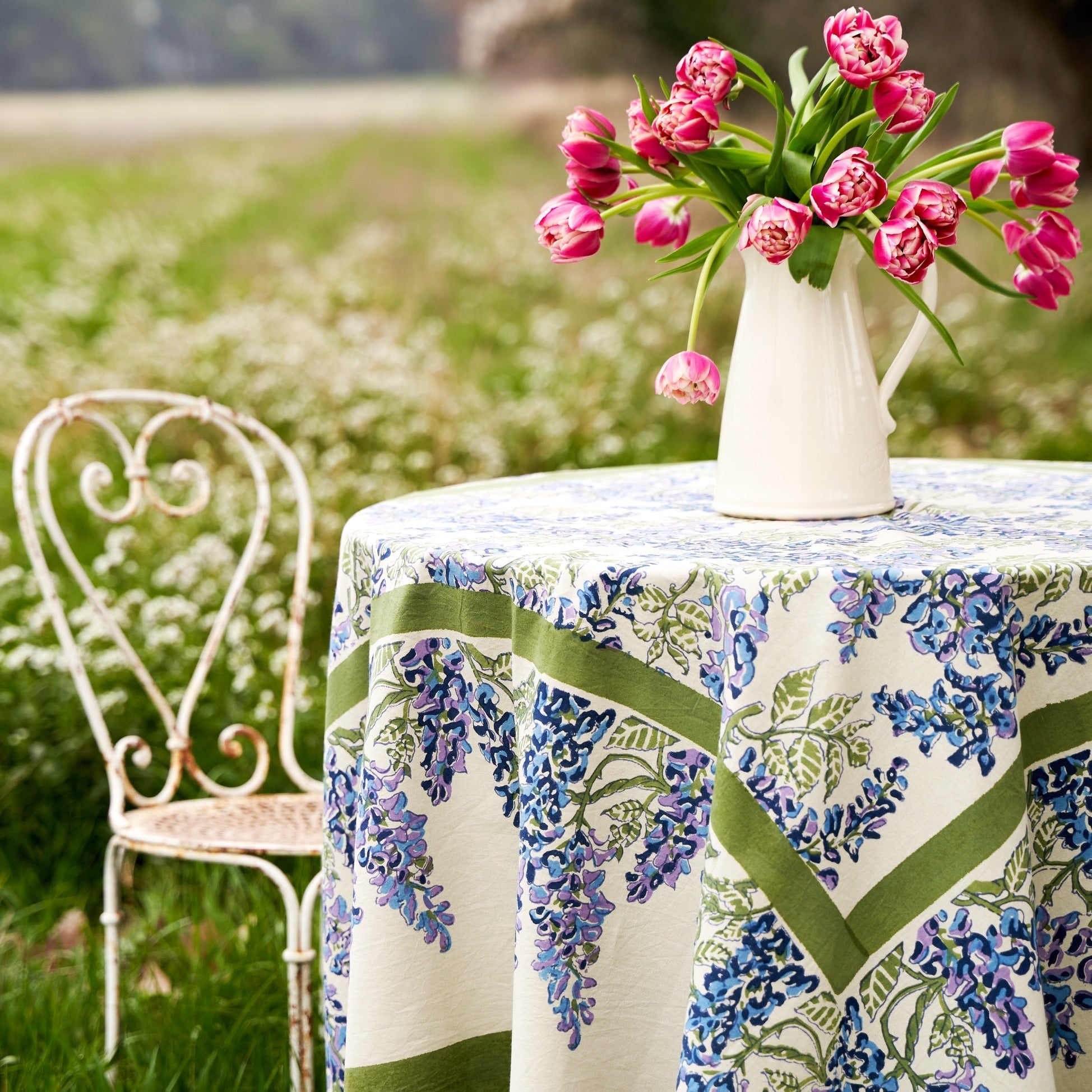  Couleur Nature Wisteria Green/Blue Tablecloth - Green/Blue - Bonton