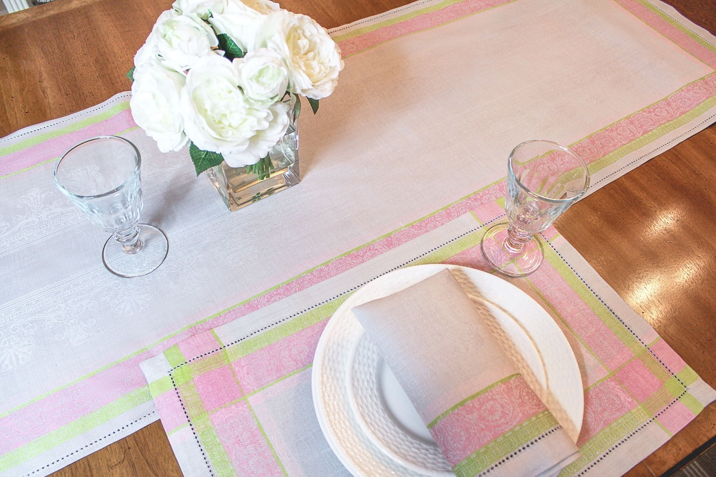  French Home French Home Linen Set of 6 Cleopatra Placemats - Chartreuse, Rose, and Pale Lavender - Default Title - Bonton