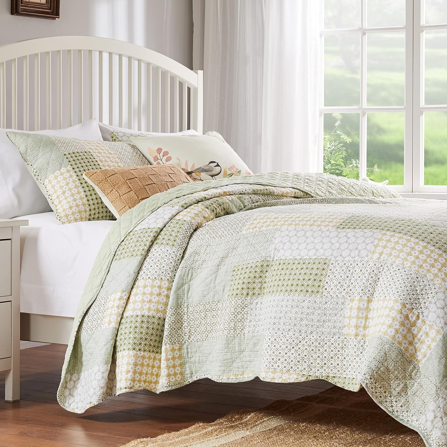  Greenland Home Fashions Juniper Patchwork Print Quilt Set - Sage - Bonton