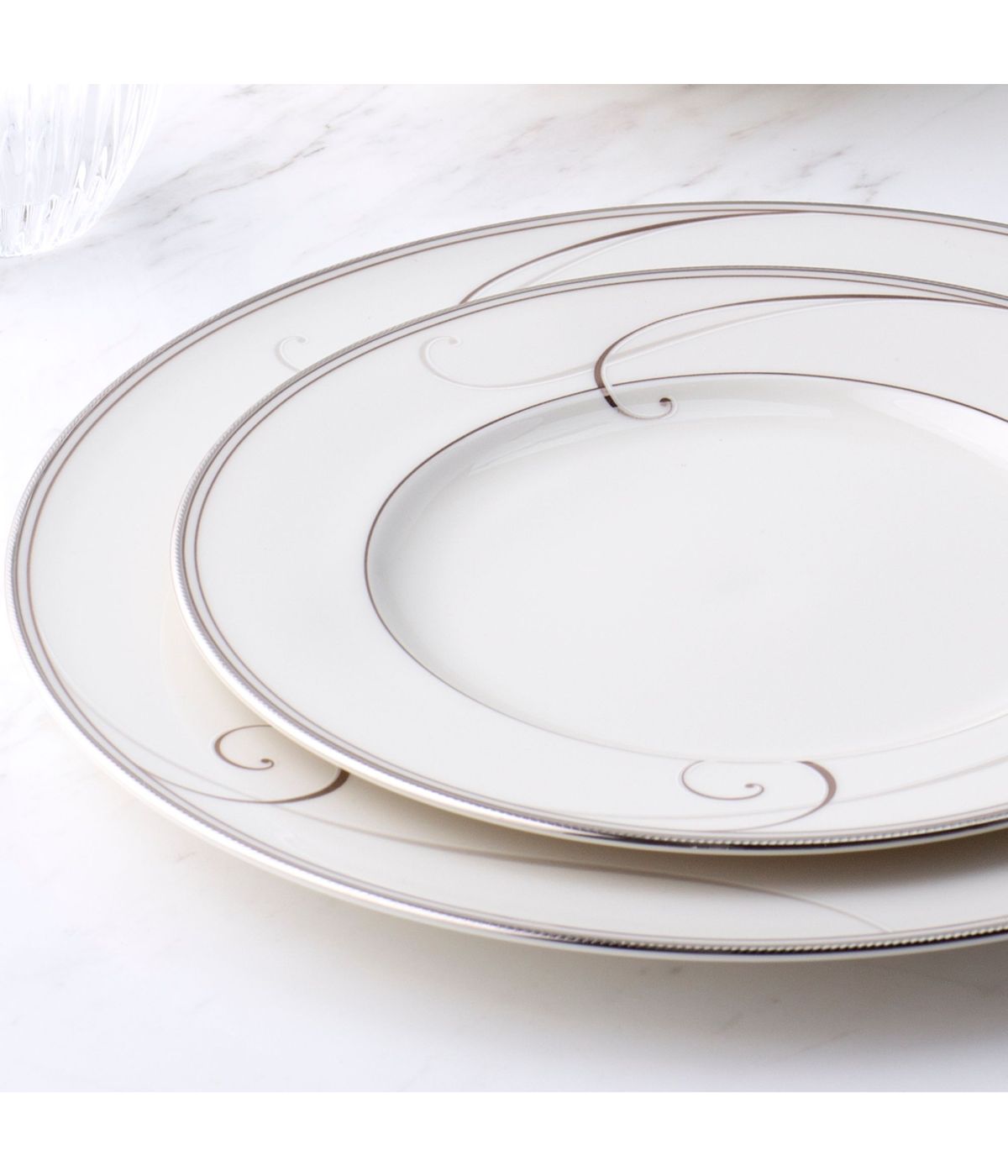  Noritake Platinum Wave 5 Piece Round Place Setting - White - Bonton