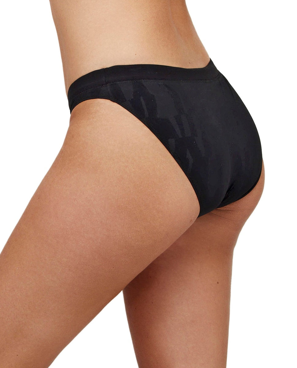  Free Sport Ocean's Eleven Low Waist Bikini Bottom - Multi-Black - Bonton
