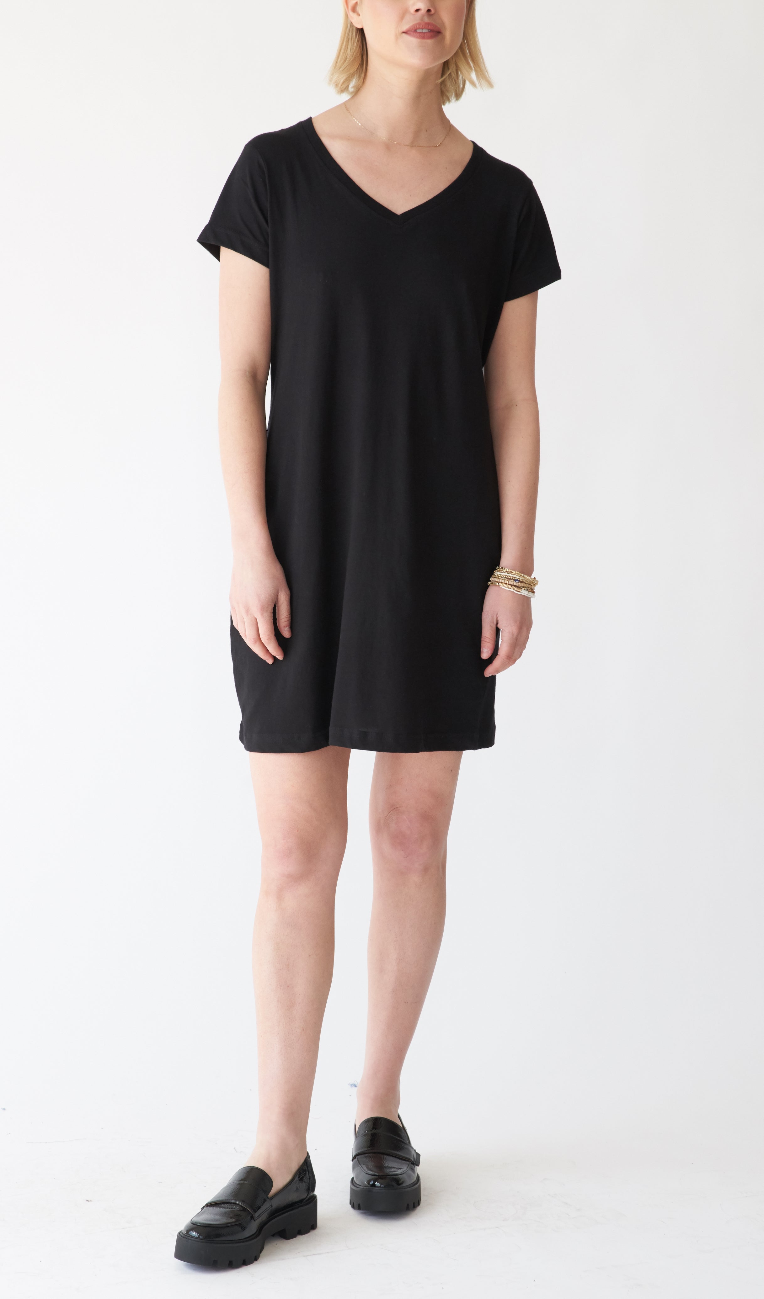  EB Earth Body Moxie V-Neck Classic Knee Length T-Shirt Dress - Black - Bonton