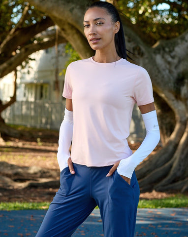 WOMEN'S RELAXED SHORT SLEEVE CREW (1101)