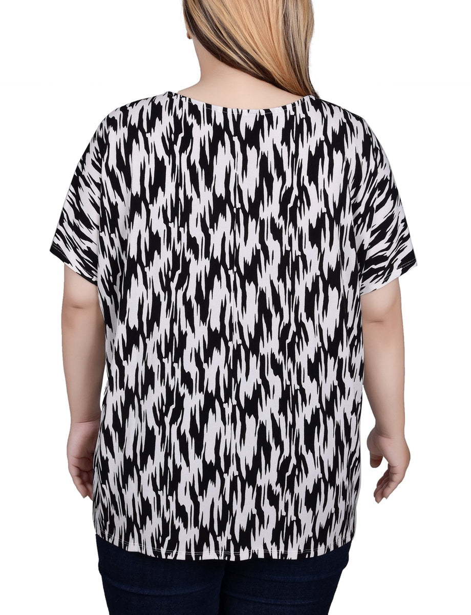  NY Collection Plus Size Short Sleeve Extended Sleeve Tunic Top - Magenta Pyramid - Bonton