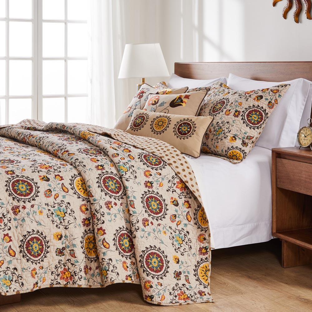  Greenland Home Fashions Andorra Quilt Set - Multi - Bonton