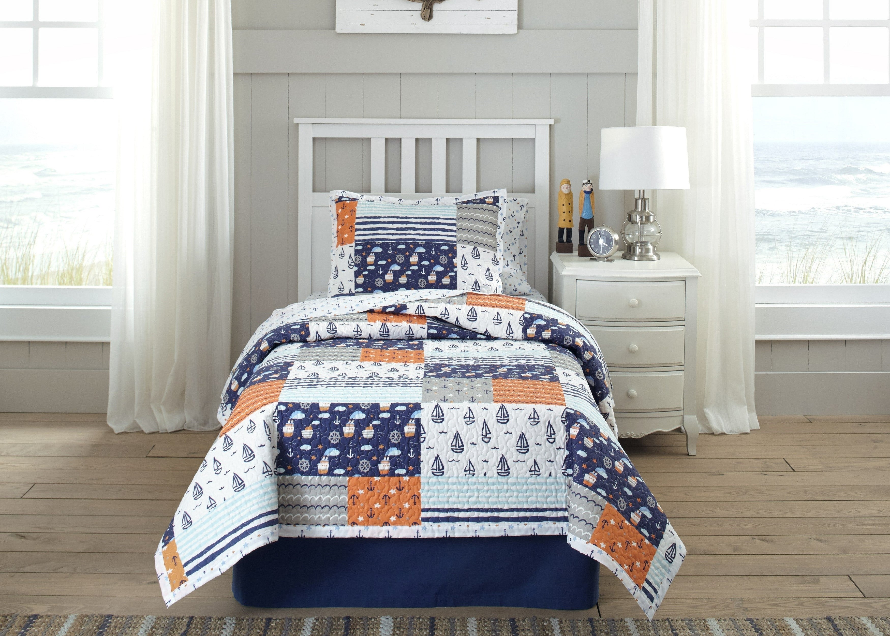  Lullaby Bedding Away At Sea Quilt Set - Away At Sea - Bonton