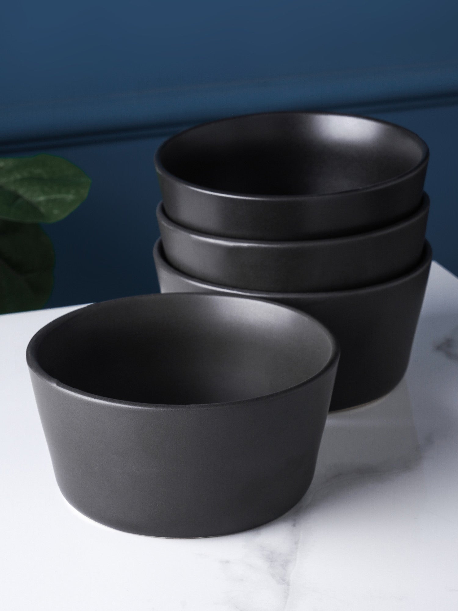  Stone + Lain Celina 16-Piece Dinnerware Set Stoneware - Black Matte - Bonton