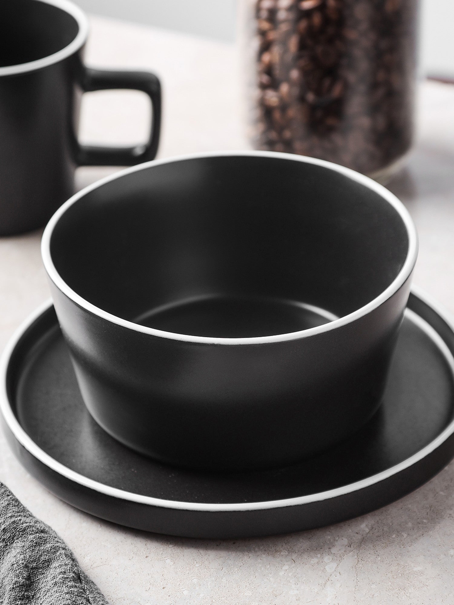  Stone + Lain Allison 32-Piece Dinnerware Set Stoneware - Black Matte - Bonton