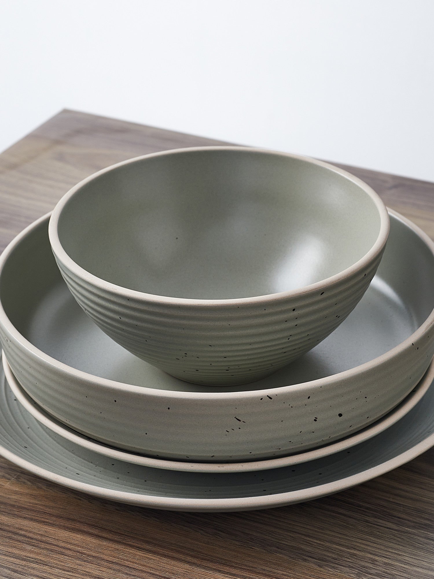  Stone + Lain Lauren 16-Piece Dinnerware Set Stoneware - Green - Bonton