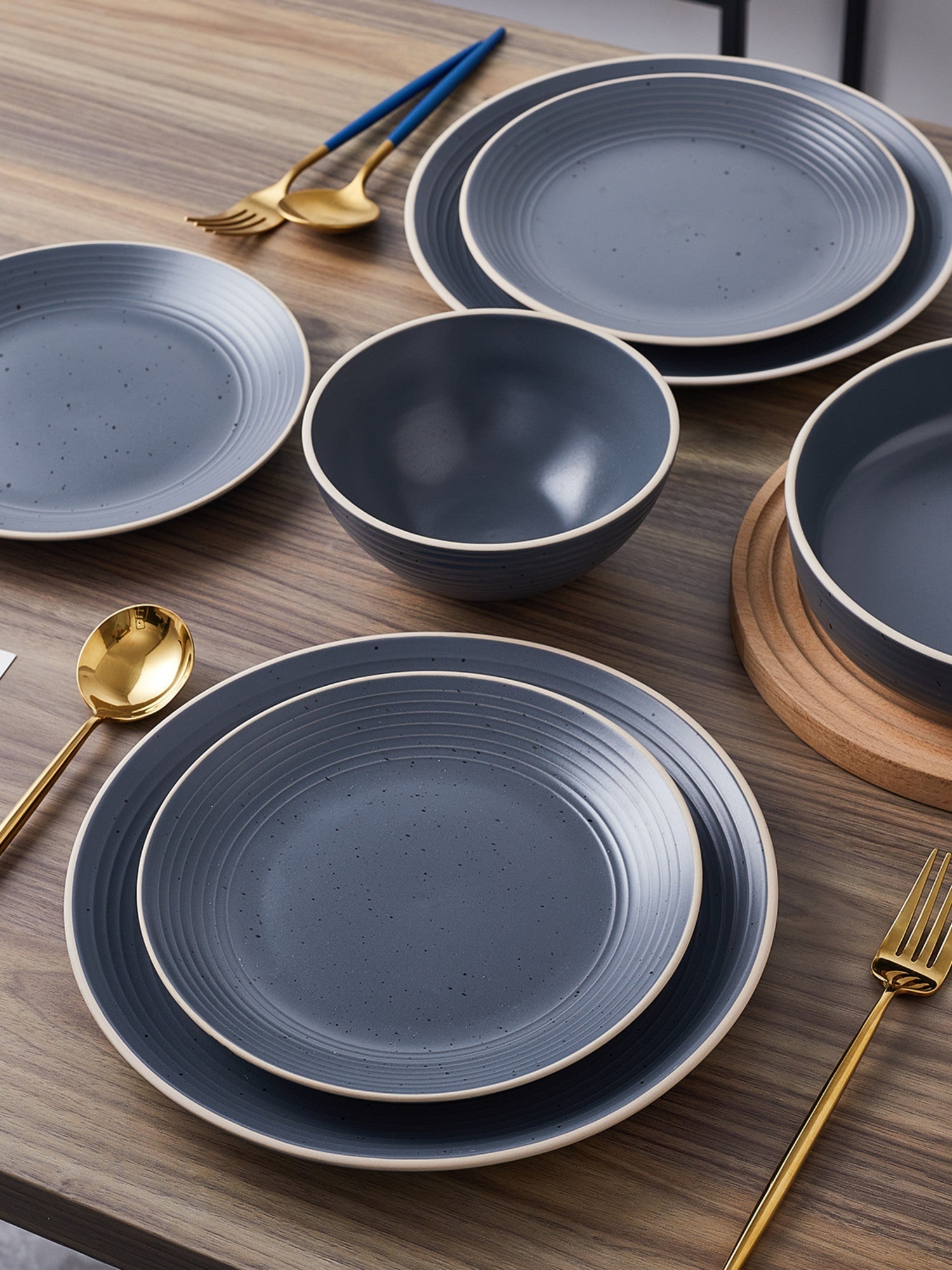  Stone + Lain Lauren 16-Piece Dinnerware Set Stoneware - Green - Bonton