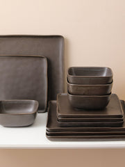 Jonny 12-Piece Dinnerware Set Stoneware