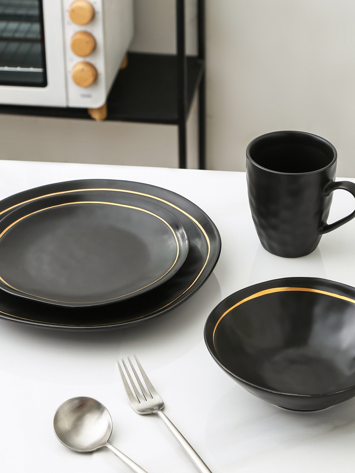  Stone + Lain Clara 16-Piece Dinnerware Set Porcelain - Black - Bonton