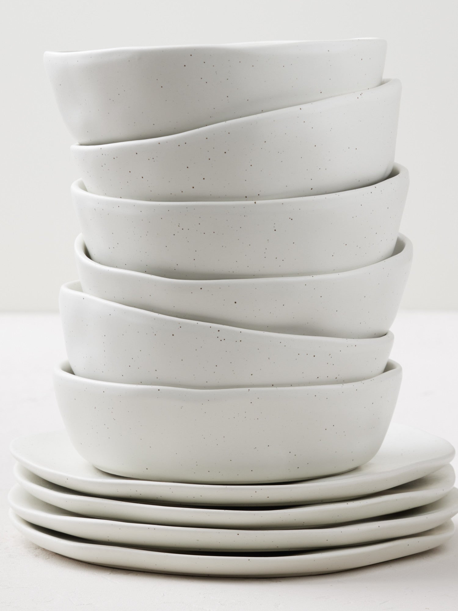  Stone + Lain Hekonda Debossed 16-Piece Dinnerware Set Stoneware - White Speckled - Bonton