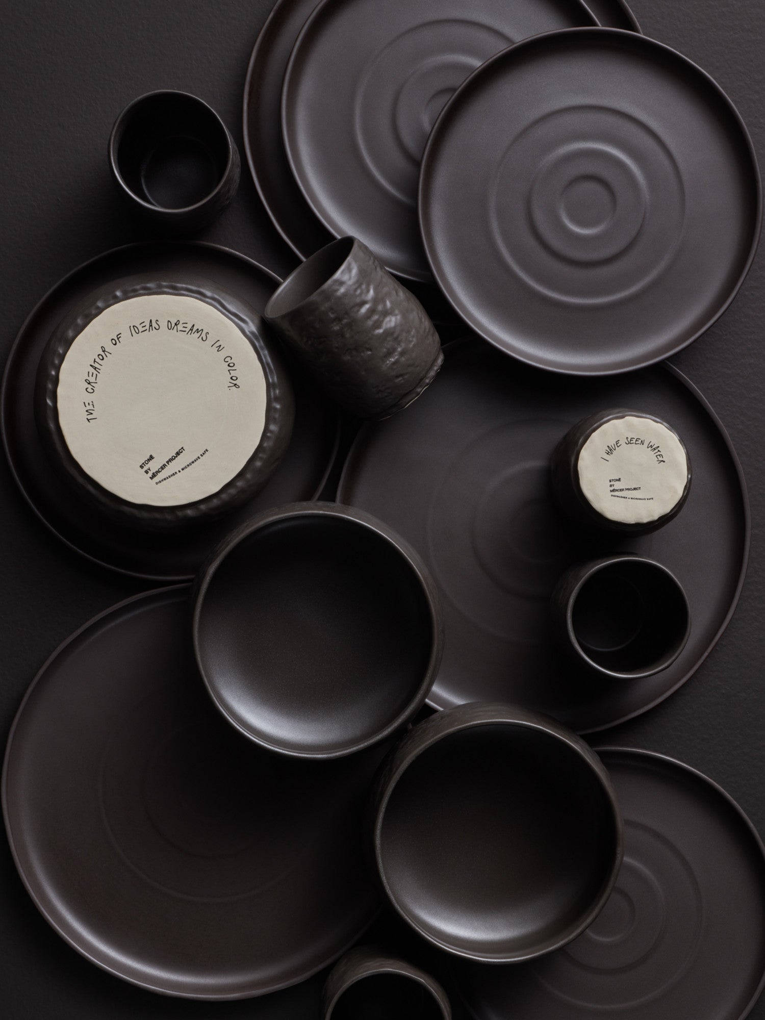  Stone + Lain Shosai 16-Piece Dinnerware Set Stoneware - Black - Bonton