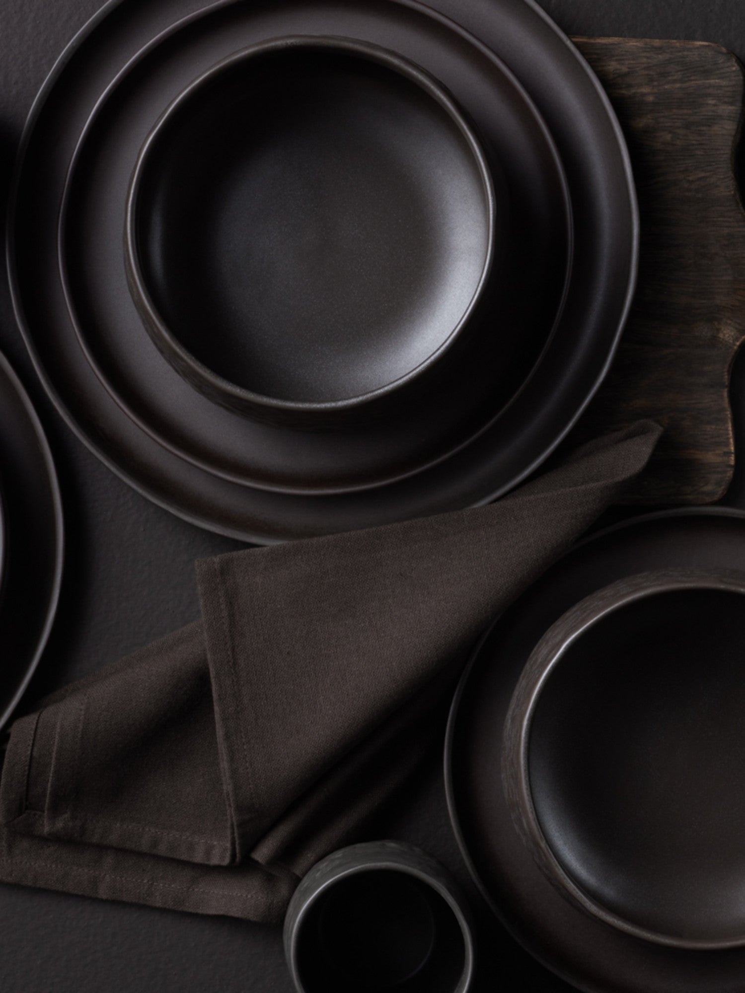  Stone + Lain Shosai 32-Piece Dinnerware Set Stoneware - Black - Bonton