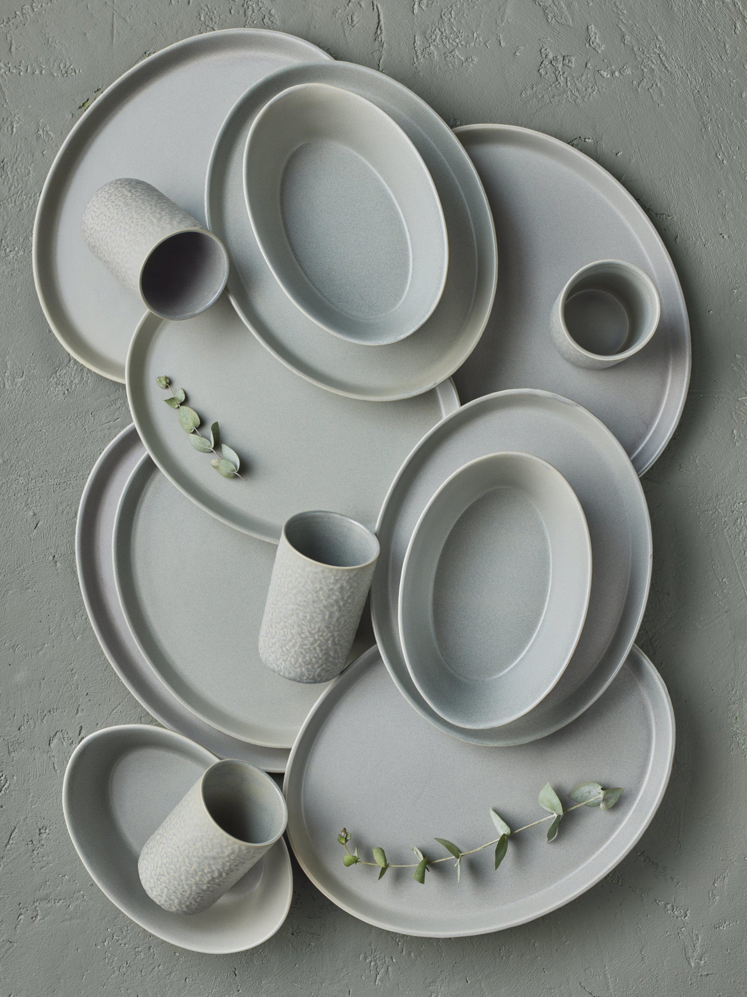  Stone + Lain Katachi 16-Piece Dinnerware Set Stoneware - Nude - Bonton