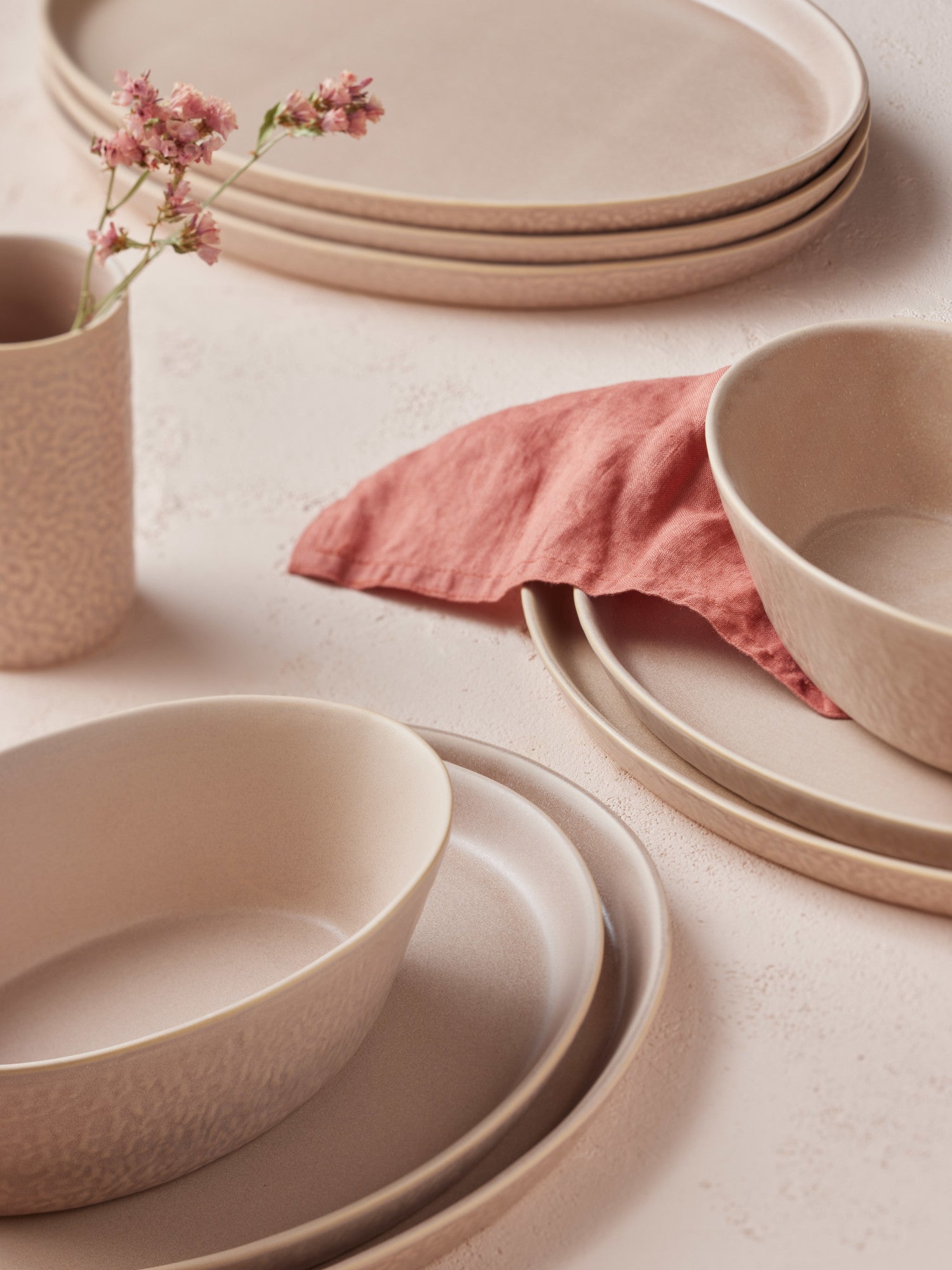  Stone + Lain Katachi 16-Piece Dinnerware Set Stoneware - Nude - Bonton