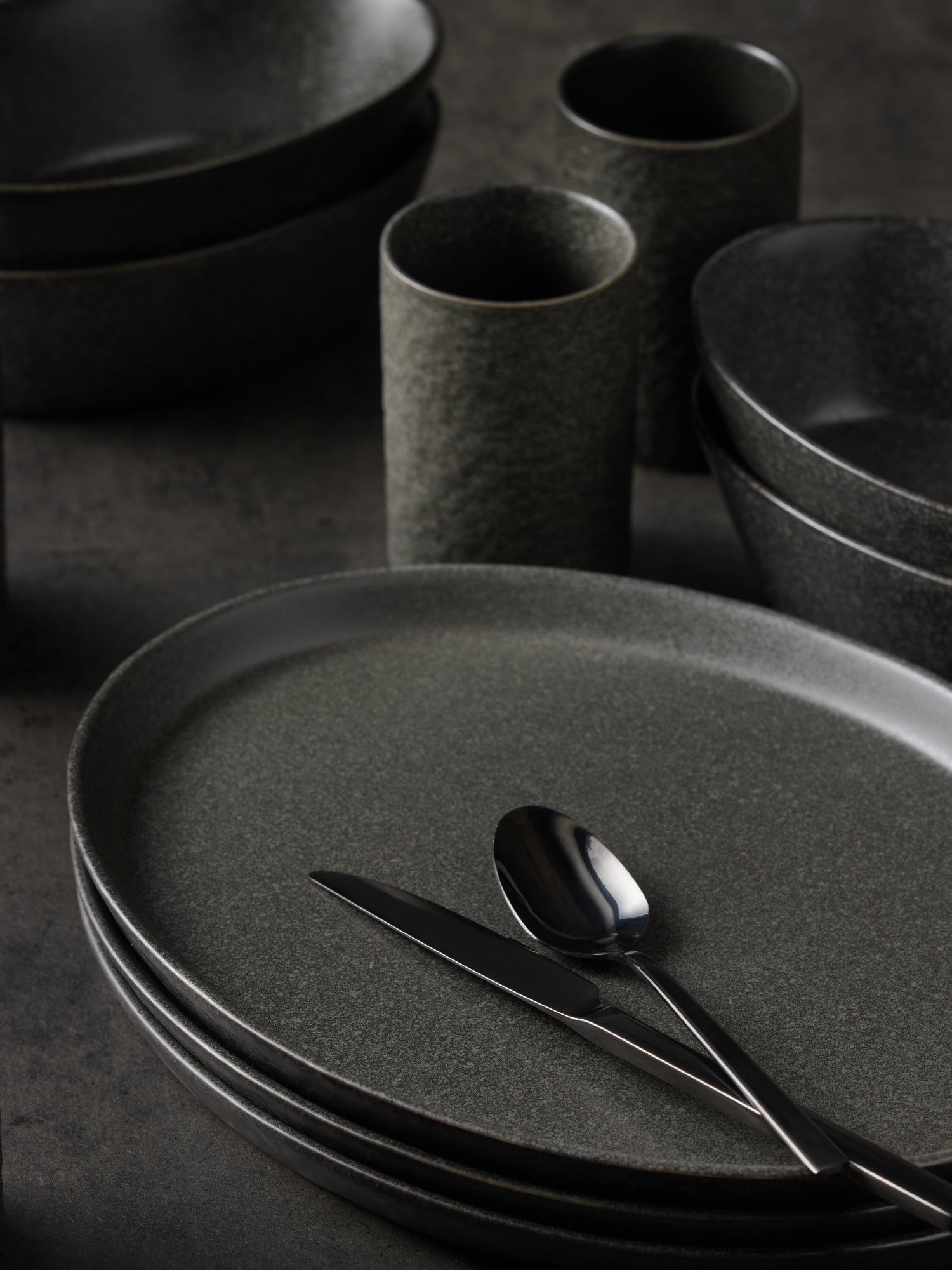  Stone + Lain Katachi 16-Piece Dinnerware Set Stoneware - Charcoal - Bonton