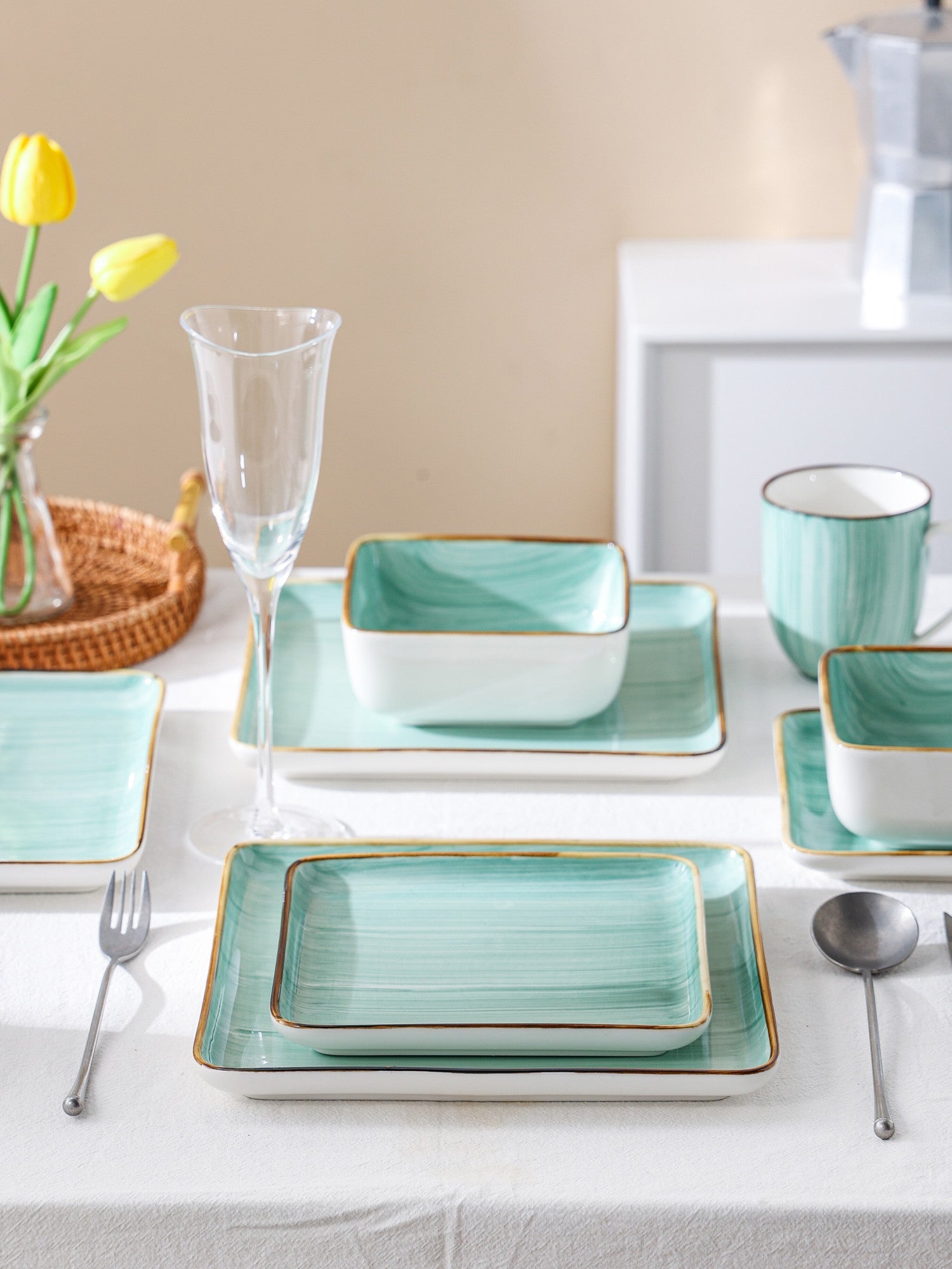  Stone + Lain Esmeralda 16-Piece Dinnerware Set Porcelain - Light Green - Bonton