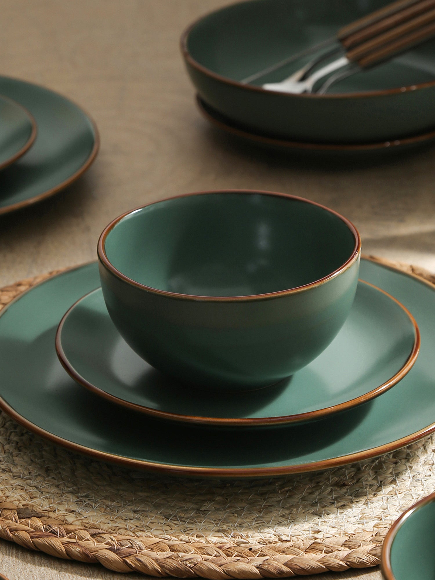  Stone + Lain Brasa 16-Piece Dinnerware Set Stoneware - Light Green - Bonton