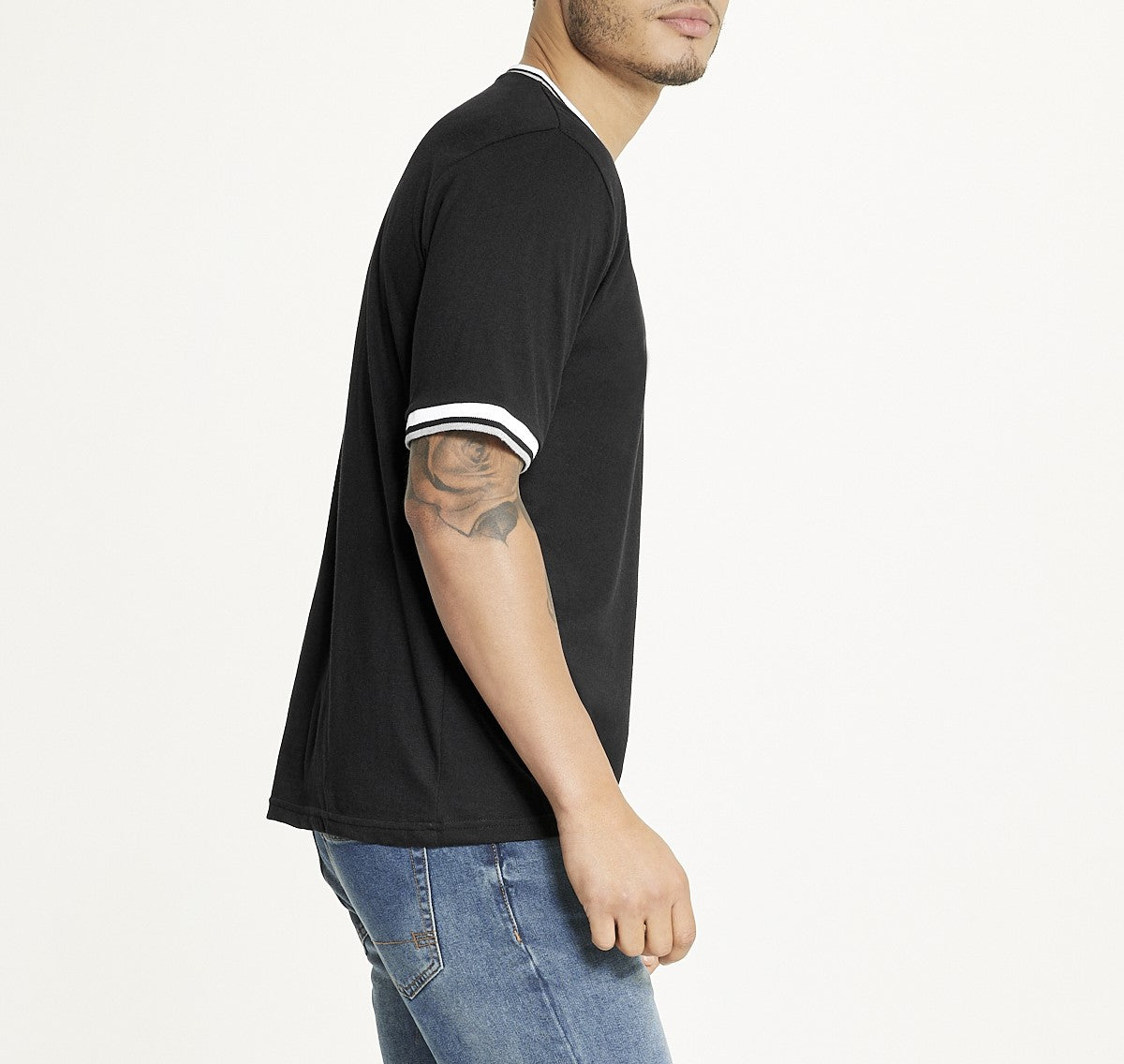  Brooklyn Laundry Brooklyn Laundry Men'sÂ Tonal Embroidery Crew Neck Tee - Black - Bonton