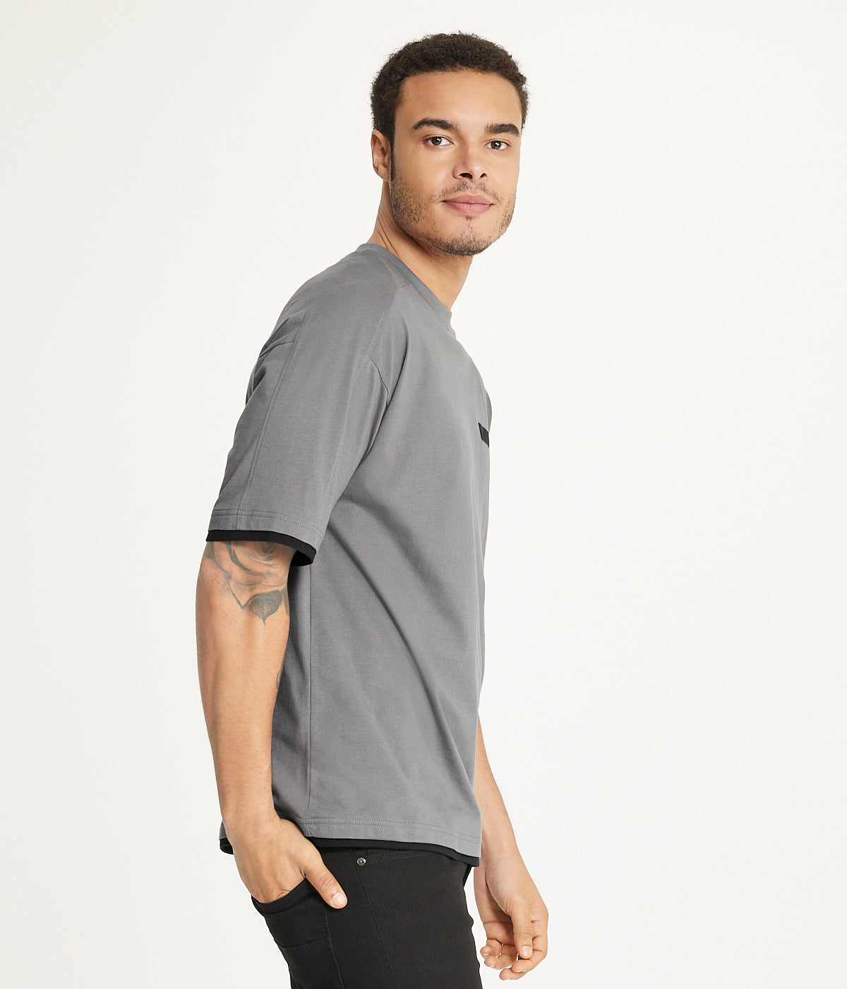  Brooklyn Laundry Brooklyn Laundry Mens Drop Shoulder Core Nylon Pocket Tee - Charcoal - Bonton