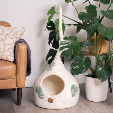 Leaf Design | Tail Style Cave by Fuzzy Cove