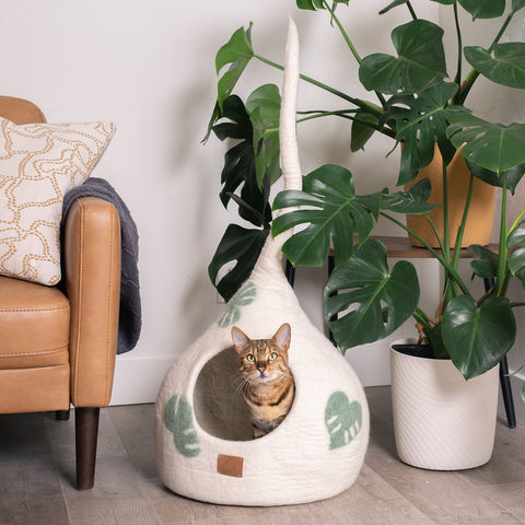 Leaf Design | Tail Style Cave by Fuzzy Cove