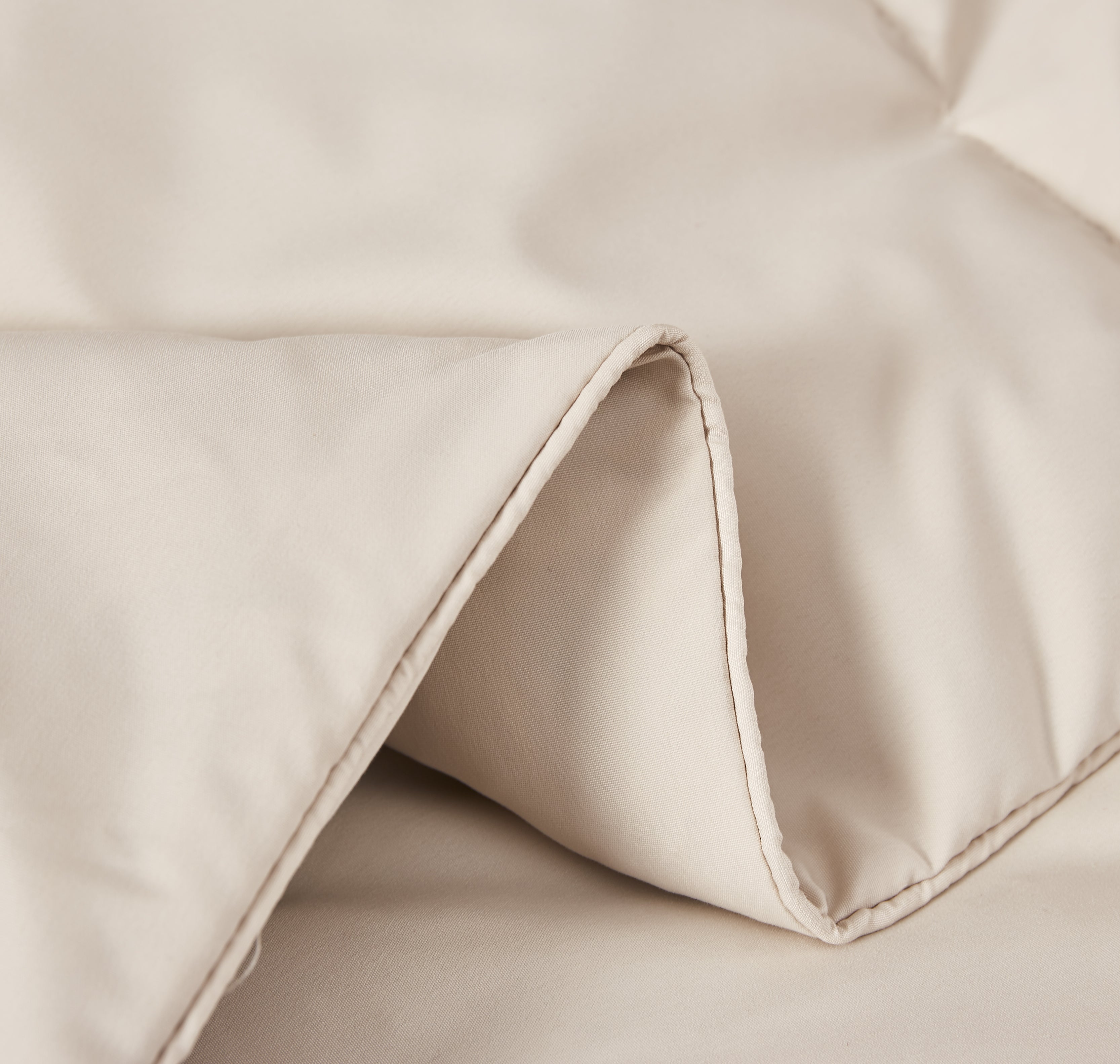  Beautyrest All Season Comforter - Sage - Bonton