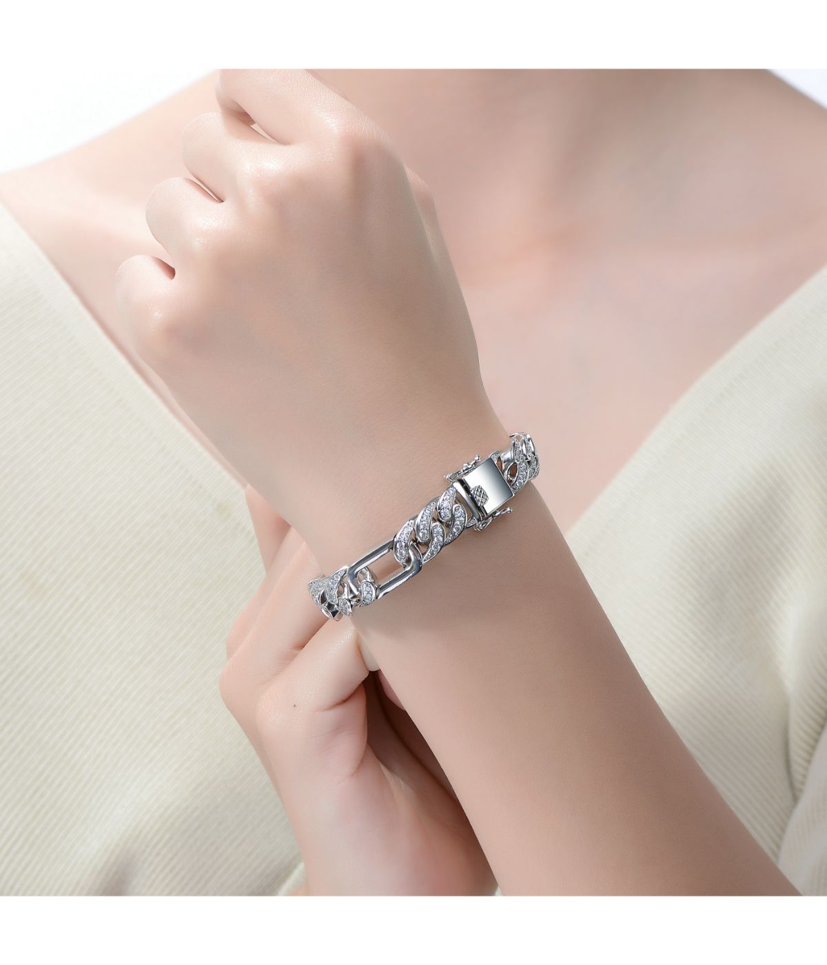 Men's Sterling Silver White Gold Plated with Iced Out Cubic Zirconia Oblong Curb Chain Bracelet