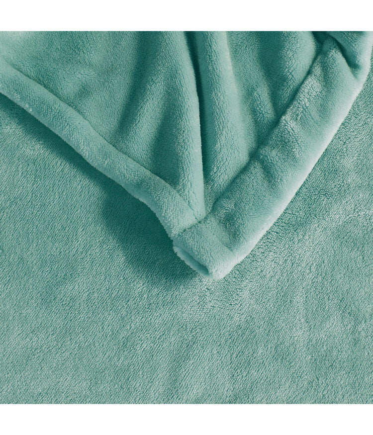 Heated Plush Blanket Aqua