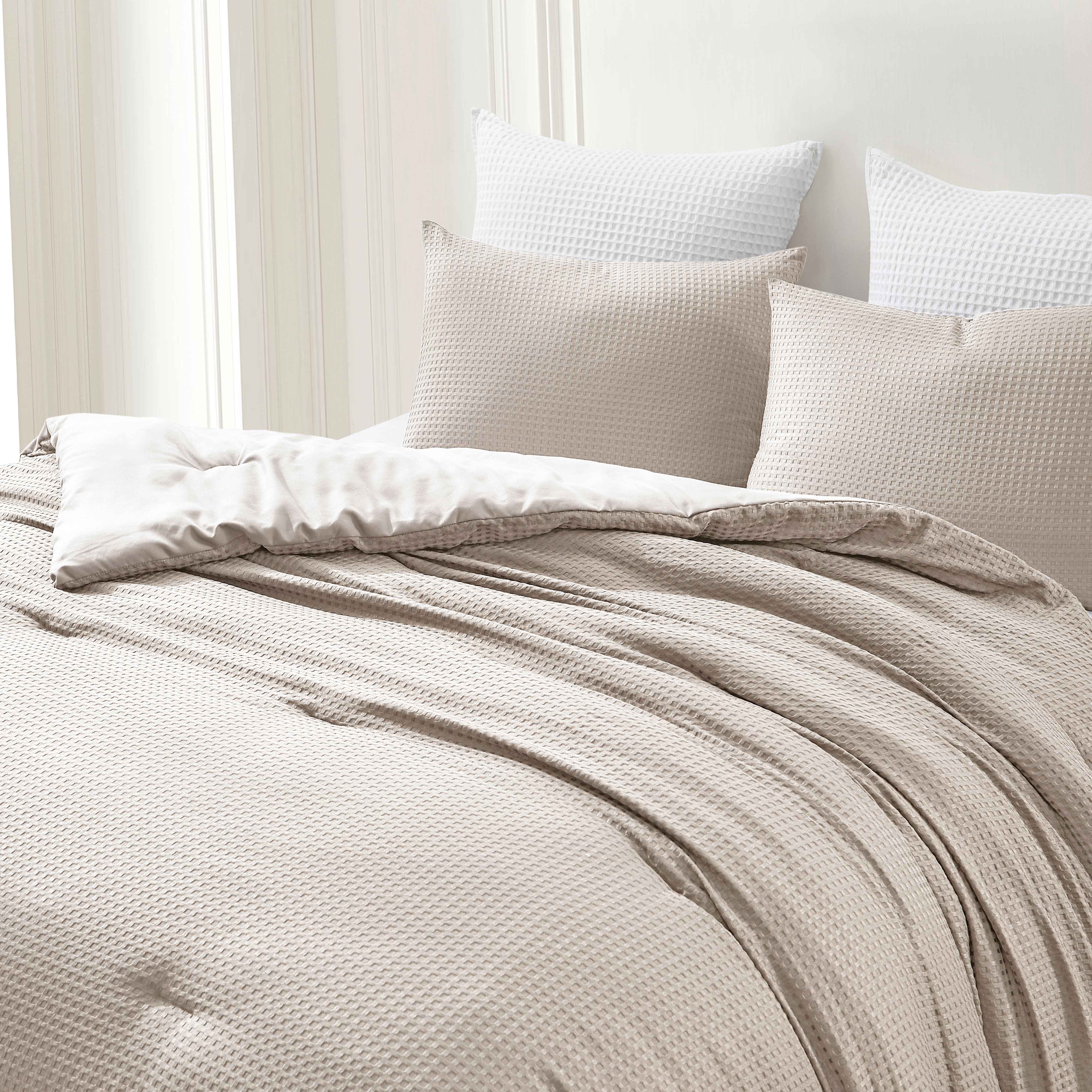  Kathy Ireland Home Kathy Ireland 3-Piece Waffle Down Alternative Comforter Set - Queen - Bonton