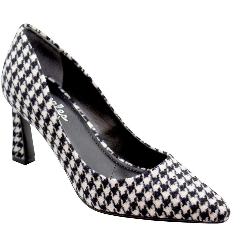  Charles by Charles David Charles by Charles David Cade Pump - Black - Bonton