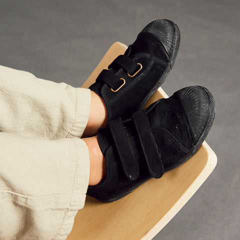 Bailey Black by childrenchic