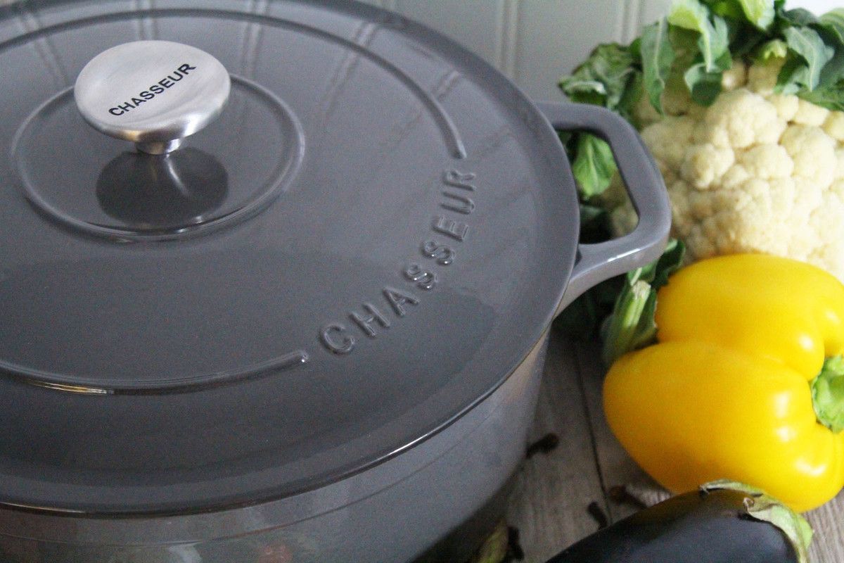  Chasseur French Enameled 5.25 Qt Cast Iron Round Dutch Oven - Red - Bonton