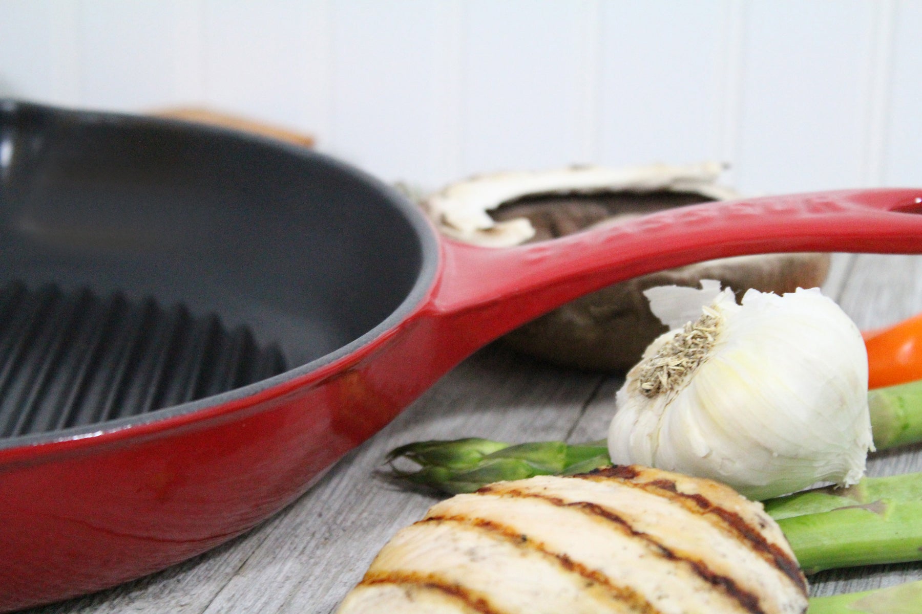  Chasseur French Round Enameled Cast Iron Grill Pan, 10-Inch, Red - Default Title - Bonton