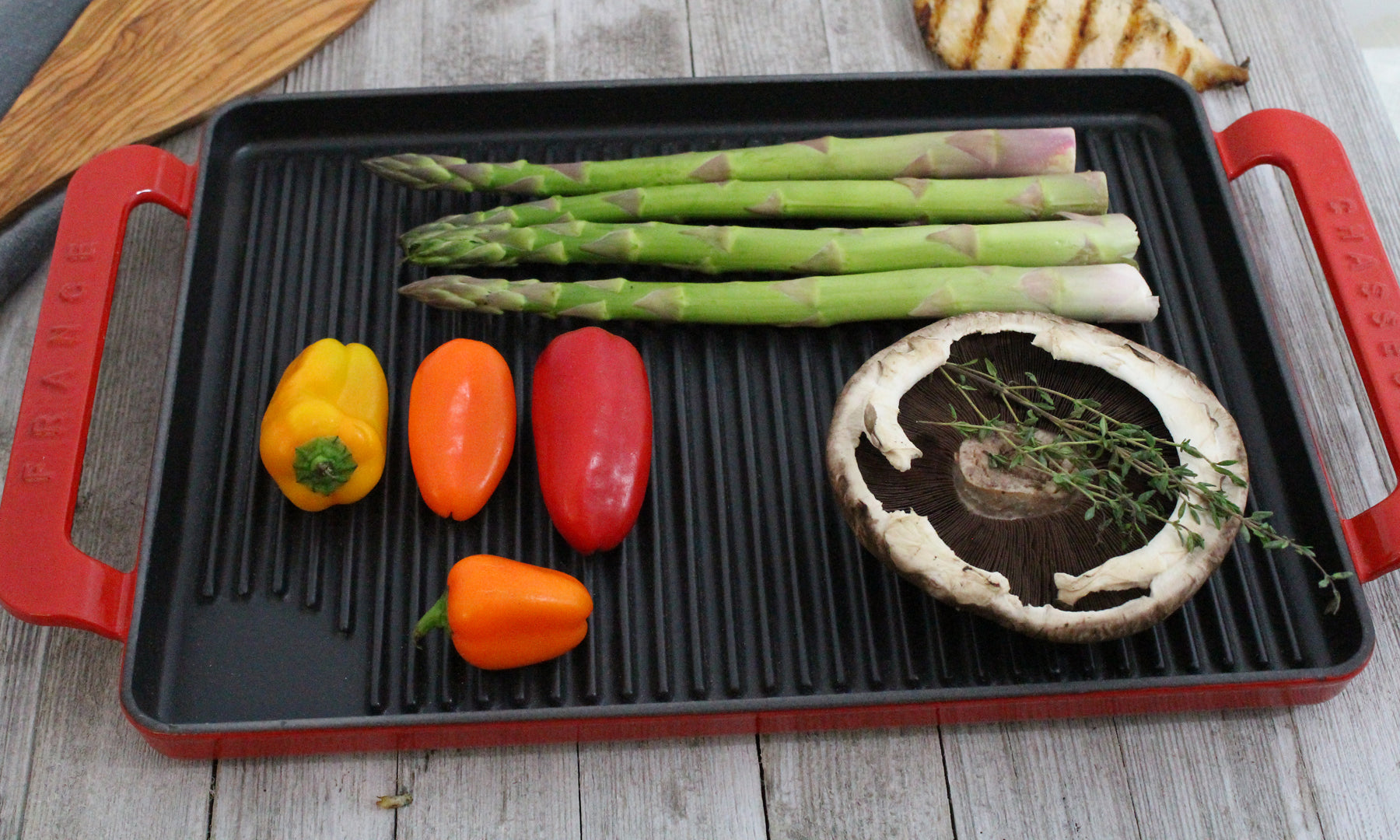  Chasseur Flame Rectangular Enameled Cast Iron Grill Pan With Handles Red or Grey (CI_3360), 14-Inch - Flame Red - Bonton