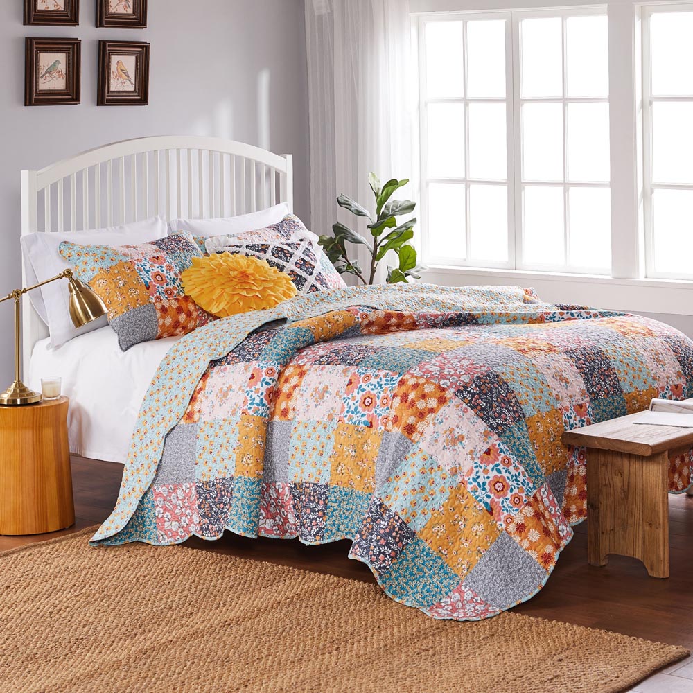  Greenland Home Fashions Carlie Cotton Rich Calico Print Quilt Set - Calico - Bonton