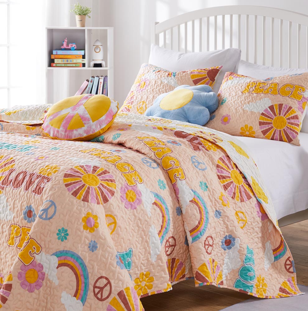  Greenland Home Fashions Cassidy Retro 1960s Quilt Set - Peach - Bonton