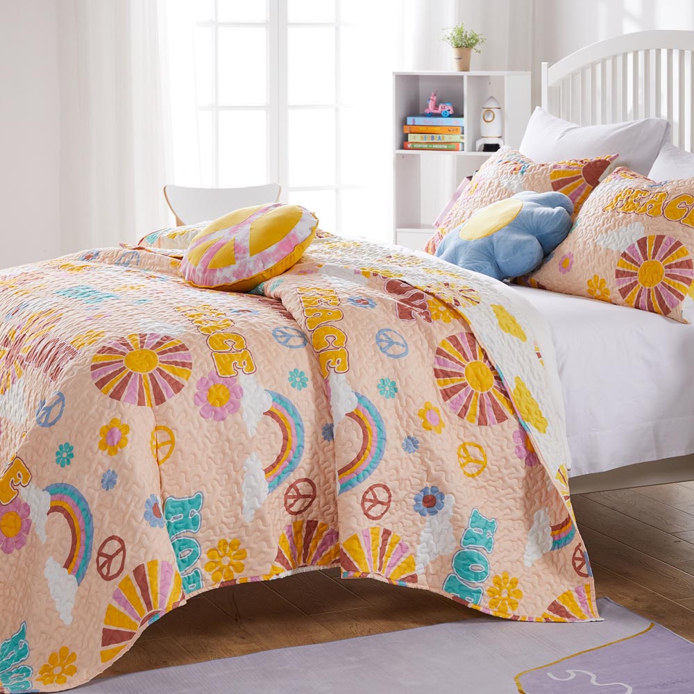  Greenland Home Fashions Cassidy Retro 1960s Quilt Set - Peach - Bonton