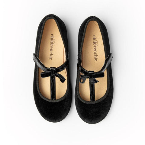 Katie Black by childrenchic