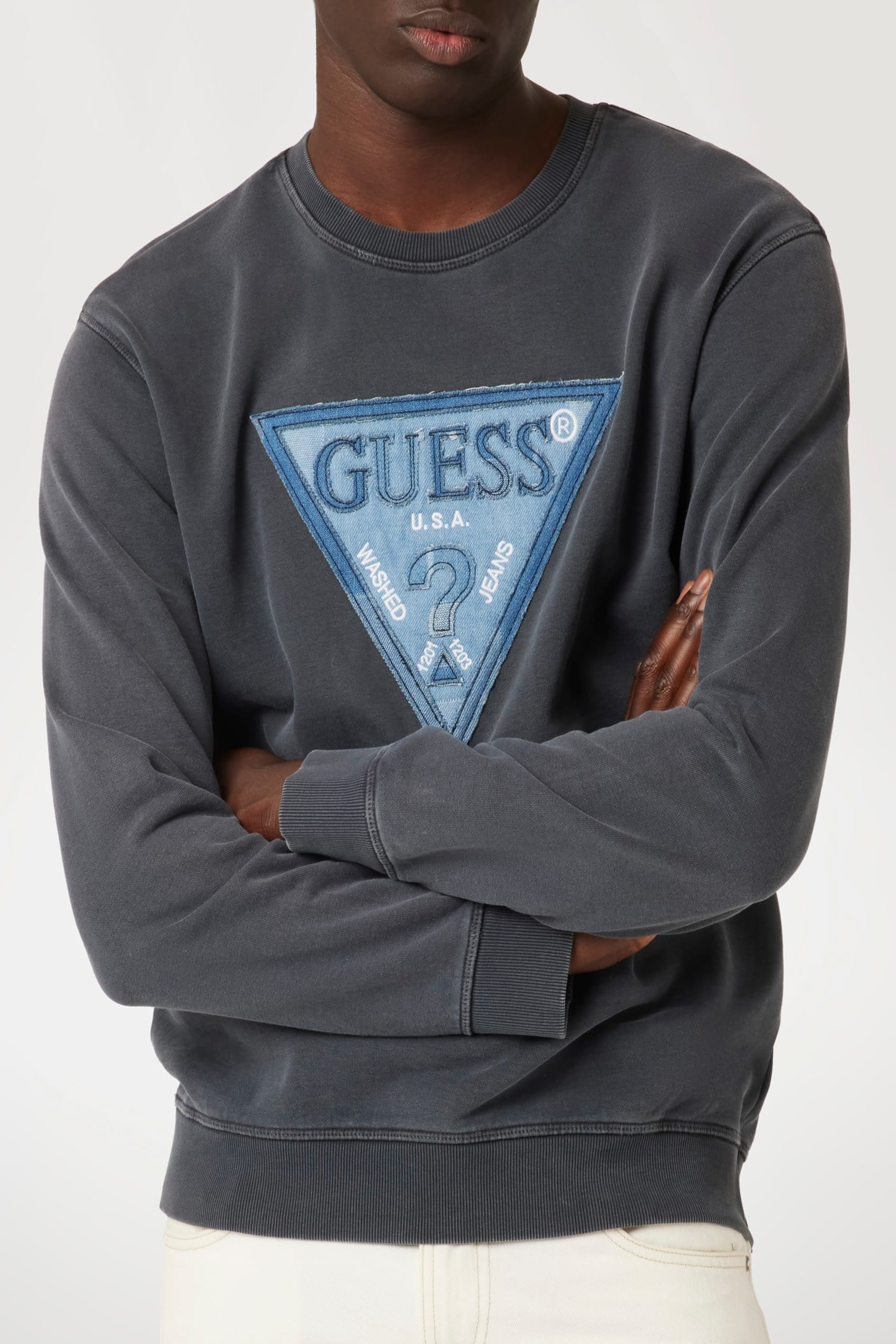  Guess Triangle Patch CN Sweatshirt - Grey Shadow Blue - Bonton