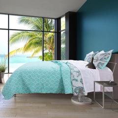 Cruz Coastal Quilt Set with Seashell Design