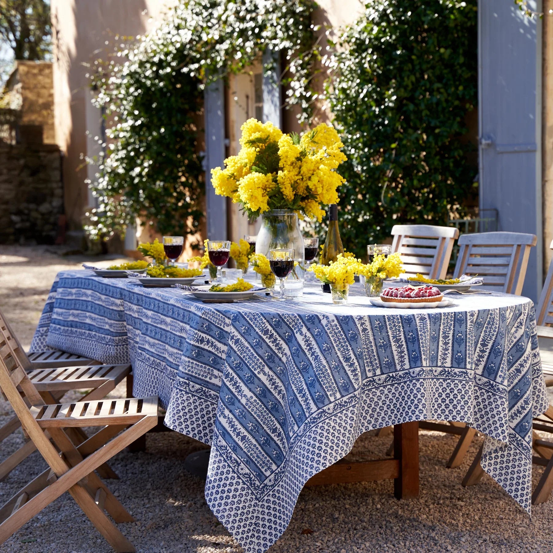  Couleur Nature Provence Avignon Blue/Marine Tablecloth - Blue/Marine - Bonton