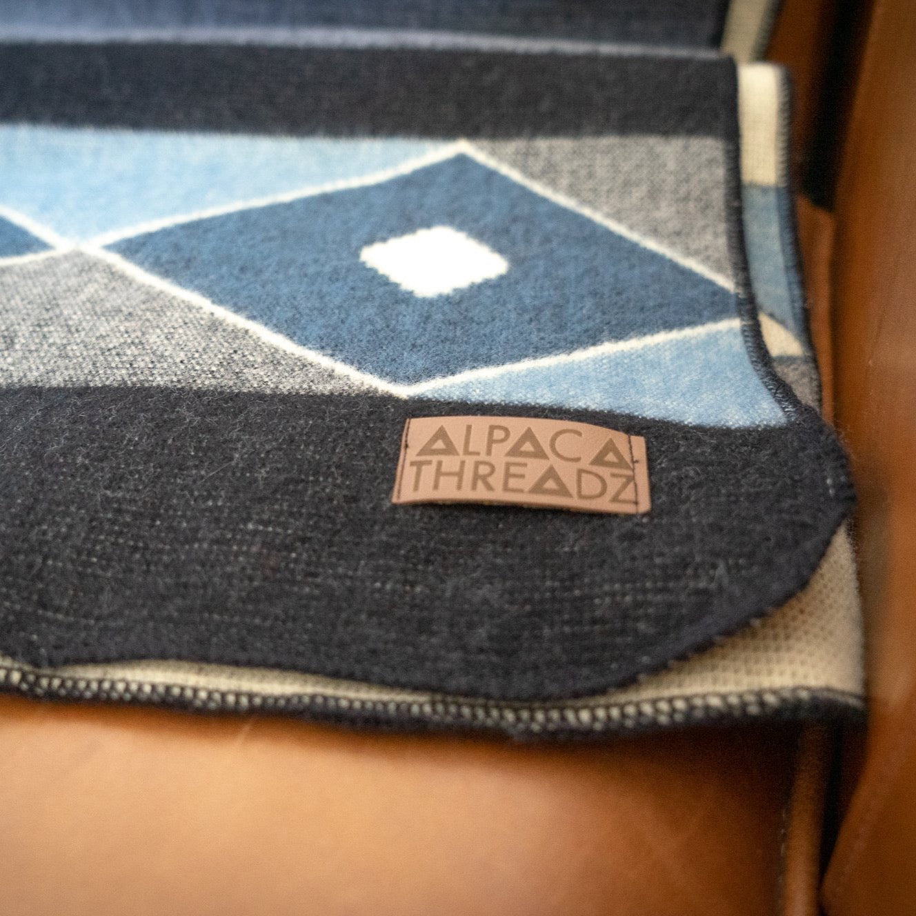  Alpaca Threadz Andean Alpaca Wool Blanket - Midnight by Alpaca Threadz - Default Title - Bonton