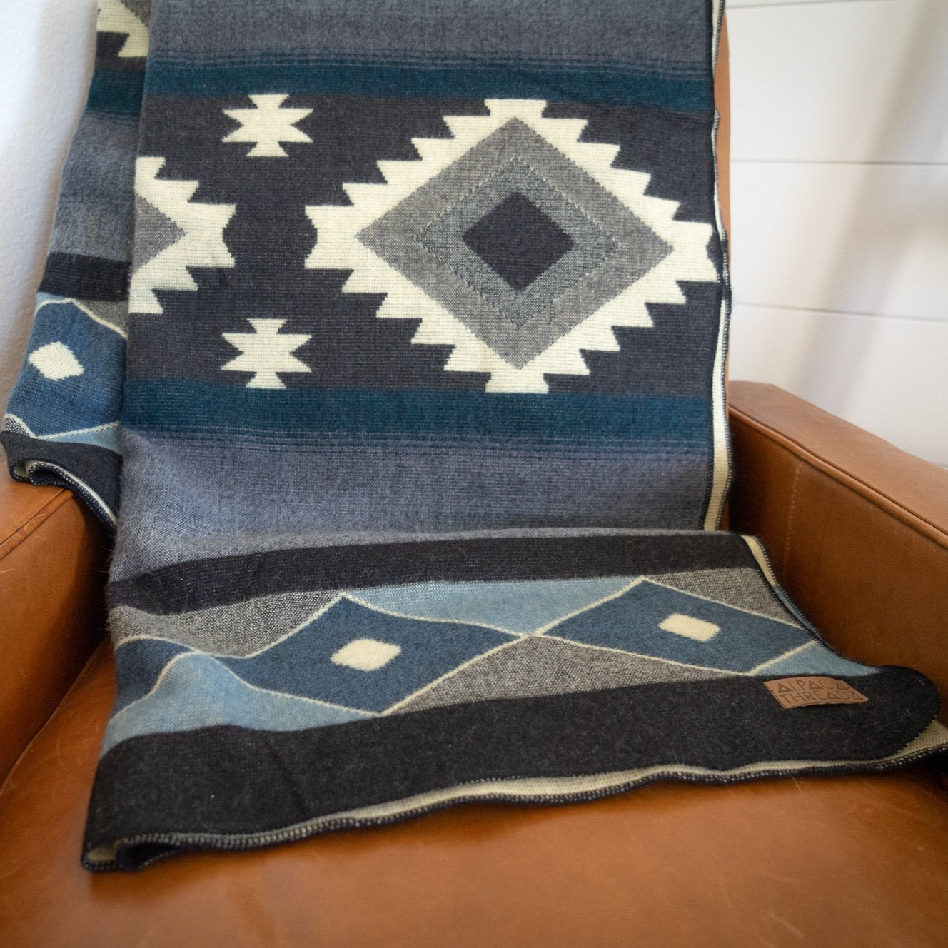  Alpaca Threadz Andean Alpaca Wool Blanket - Midnight by Alpaca Threadz - Default Title - Bonton